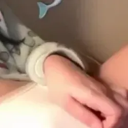 브랫수연 온리팬스 유료자료 (10)  국산야동 한국야동