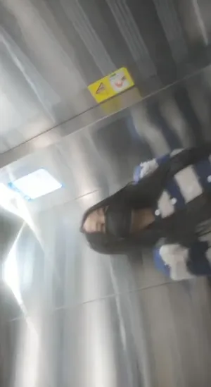 레젼드신작 얼공 어린 계단간단 입싸녀  한국야동 국산야동