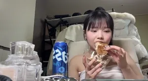 신작 ✨ 해피정 밴드_위아래로 먹방찍는 스무살  국산야동 한국야동
