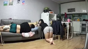 《이쁘게 살찐 하체비만녀》  한국야동 국산야동