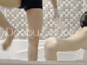 욕조에서 우유 관장플 즐기는 두부  국산야동 한국야동
