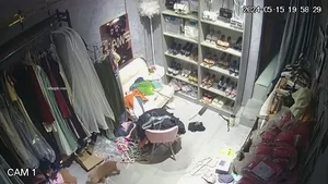 옷 방에서 라방한뒤 떡치는 거 그대로 송출 ㅋ  국산야동 한국야동