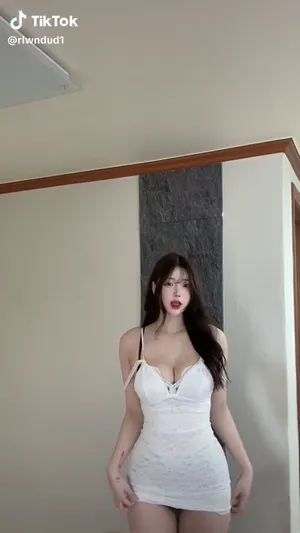 신작 차간단 양쪽딸  한국야동 국산야동